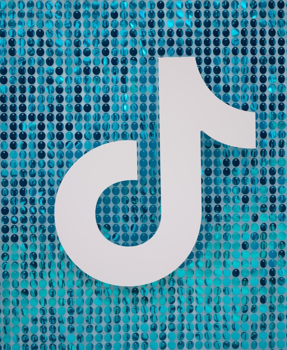 Décor et direction artistique espace TikTok Festival de Cannes 2026